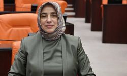 Özlem Zengin’den Özgür Özel'e yanıt