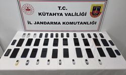 Kütahya'da kaçakçılık operasyonu: 45 cep telefonu ele geçirildi!