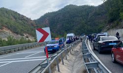 Kontrolden çıkan motosiklet devrildi: Sürücünün korkunç sonu!