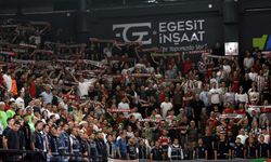Fenerbahçe maçı öncesi Karşıyaka'da biletler kapış kapış!