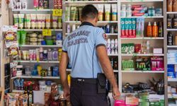 Kuşadası'nda ticari işletmeler denetlendi