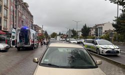 Kütahya'da motosiklet yayaya çarptı; 2 yaralı