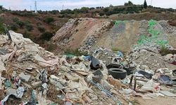 Aydın'da çevrecilerden kaçak moloz dökümü tepkisi