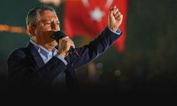 Özgür Özel İzmir’e geliyor: Gazetecilerin yürüyüşüne katılacak!