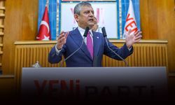 Özel’den AK Parti’ye çok sert ‘İzmir transferi’ çıkışı: Cezaevinin ucunu gösterip devşirme yapıyorlar!