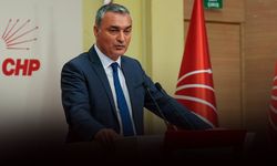 Sarı’dan Özel’e Tugay tepkisi: İzmir halkından özür dileyeceksiniz!