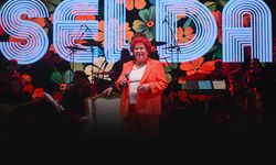Bornova’da 29 Ekim coşkusu: Selda Bağcan’dan unutulmaz konser!