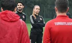 Zeynep Mestan sahaya indi: 7 Eylül Turgutlu 1984 sezonu açtı