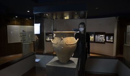5 bin yıl önce 'kem gözler' için yapıldığı inanılıyor! O eserler İzmir'de görücüye çıktı