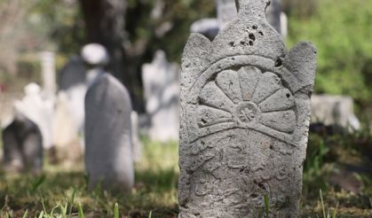Foça'daki "antik yol" çalışmalarında sona yaklaşıldı! 2 bin 600 yıllık kalıntılar ziyaretçilerle buluşuyor