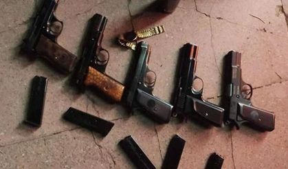 Denizli'de kaçak silah operasyonu: 3 şüpheli tutuklandı