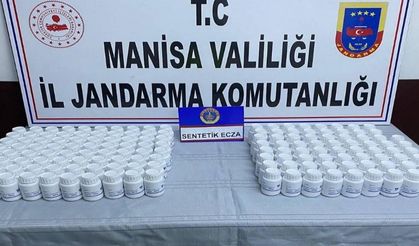 Şüphe üzerine durduruldu: Binlerce hap çıktı!