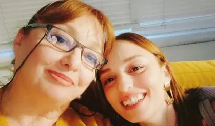 Nilperi Şahinkaya, annesine veda etti