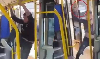 Otobüste yer verme kavgası. Yolcuya satırla saldırdı