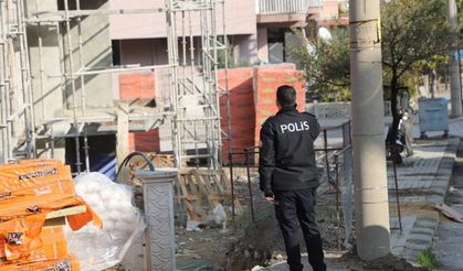 Denizli'de inşaattan düşen işçi hayatını kaybetti
