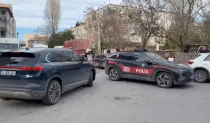 Küçükçekmece'de polislere saldırı: 4'ü polis 6 yaralı