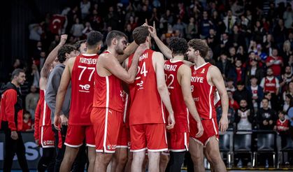 FIBA açıkladı: 12 Dev Adam, ilk sıradaki yerini korudu!
