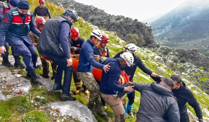 Üniversite öğrencisi 5 metreden çukura düştü: 9 saatlik çalışmayla kurtarıldı!