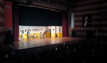 'Kadıncıklar' oyunu büyük ilgi gördü