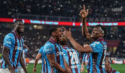 Trabzonspor dev maçta Galatasaray'ı 2 golle yıktı!