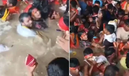 Milyonların katıldığı 'Kutsal Banyo'da taciz skandalı