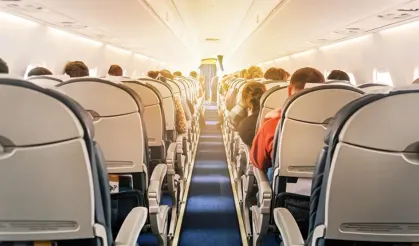 Uçakta bomba şakası yapan "şakacı yolcu"ya hapis cezası