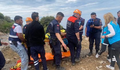 İzmir'de yüksekten düşerek mahsur kalan jandarma kurtarıldı!