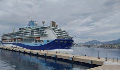 Marella Discovery kruvaziyeri Bordum'a 1812 turist getirdi!