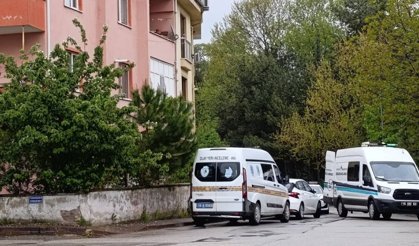 Selma öğretmen evinde ölü bulundu: Soruşturma başlatıldı
