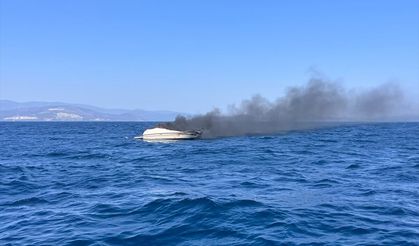 Didim açıklarında tekne yangını: 2 kişi denizden kurtarıldı