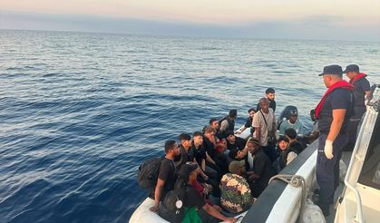 İzmir'de 44 düzensiz göçmen yakalandı