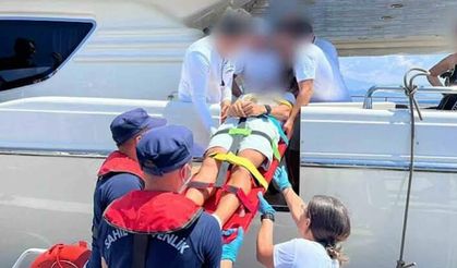 Muğla açıklarında teknede yaralanan kişiye tıbbi tahliye