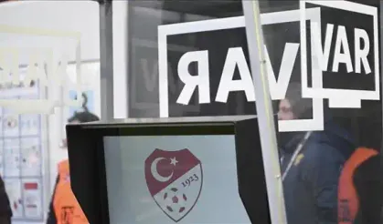 Fenerbahçe - Beşiktaş derbisinin VAR hakemi belli oldu