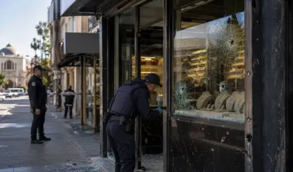 Kuyumcu dükkanına silahlı saldırıda bulunan 3 şüpheli tutuklandı