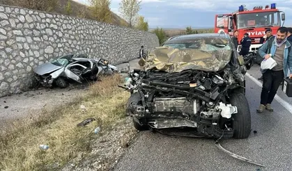 Çorum'da feci kaza! 4 kişi öldü, 2 kişi yaralandı