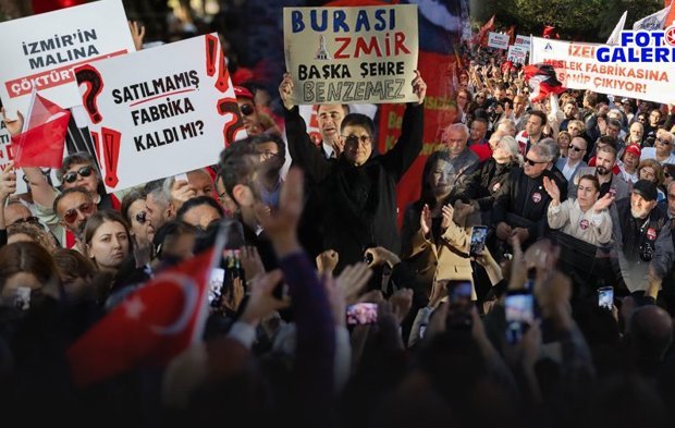 İzmir'in Meslek Fabrikası direnişi!