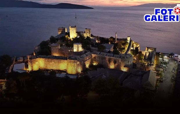Bodrum Kalesi'nde görsel şölen: Görenler hayran kalıyor!