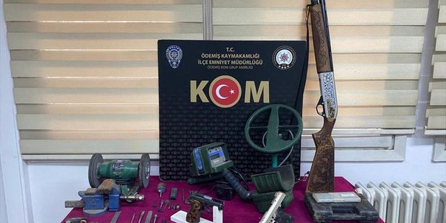 İzmir'de kaçak silah imalat ve ticaret operasyonu! 2 şüpheli yakalandı
