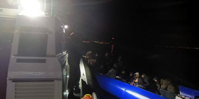 Bodrum açıklarında geri itilen 32 kaçak göçmen kurtarıldı