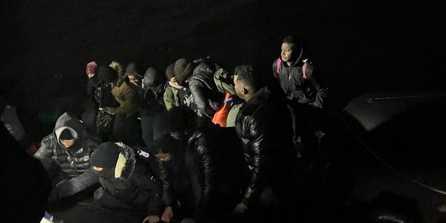 İzmir açıklarında can pazarı! 38 kaçak göçmen kurtarıldı