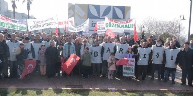 İzmir'de barışı mağdurlarından protesto