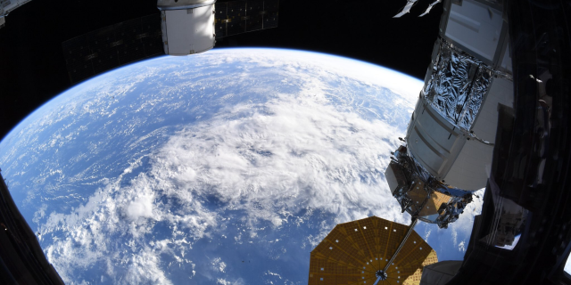 NASA'nın hizmet dışı kalan uydusu Dünya'ya düşebilir