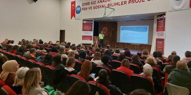 İzmir'de öğretmenlere "Trafik Güvenliği Semineri'