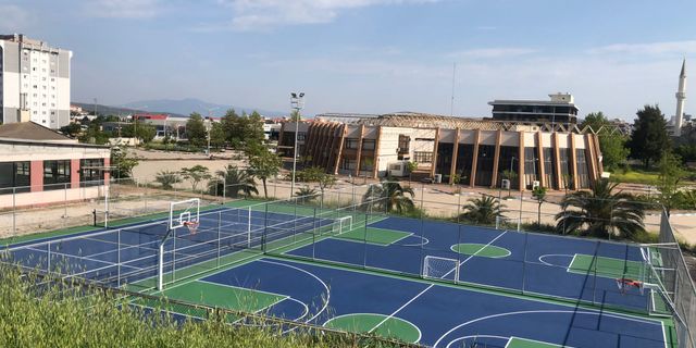 Ege Üniversitesi'nden Aliağa MYO’ya 1200 metrekarelik spor alanı