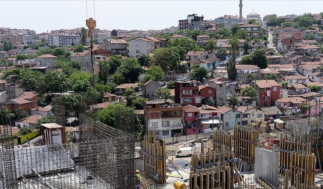 İzmir’de dönüşmesi gereken yapı sayısı belli oldu: 900 bin bina var bunun yüzde….