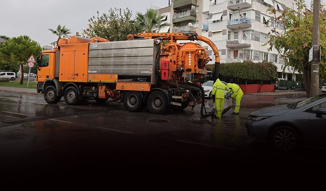 İzmir’de yağmur alarmı... Büyükşehir, bin 500 personel ile sahada