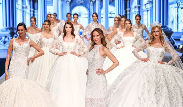 IF Wedding Fashion İzmir’de moda rüzgarı esti