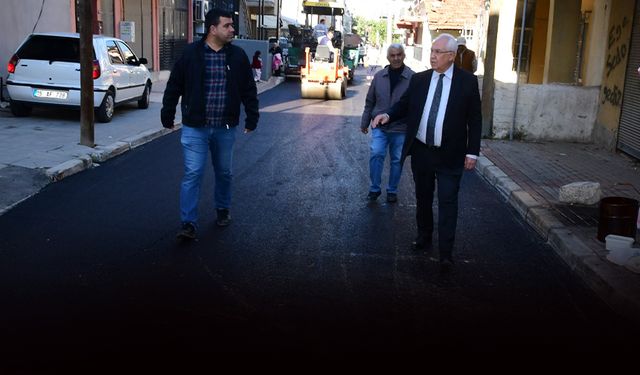 Başkan Selvitopu yerinde inceledi... Asfaltlama çalışmaları tam gaz sürüyor