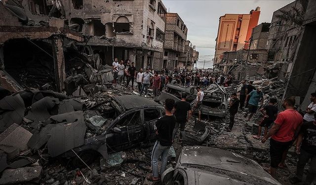 İsrail yine mülteci kampını bombaladı! Çok sayıda ölü ve yaralı var