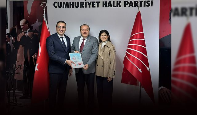 Meclis Üyesi Yiğit Balçova'ya talip oldu... "Bu bir bayrak yarışı"